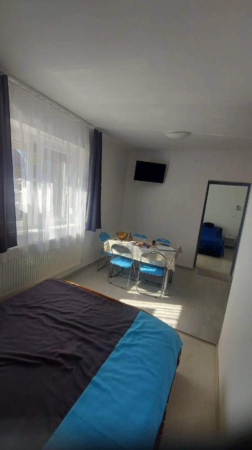 Kiss-Szőllősi Vendégház II LOLA Debrecen Extérieur photo